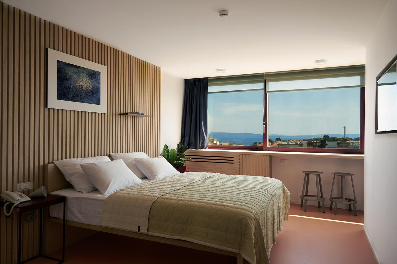 UP THERE design rooms Split Extérieur photo